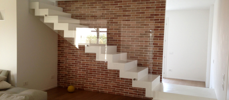 rivestimento completo grigio-chiaro